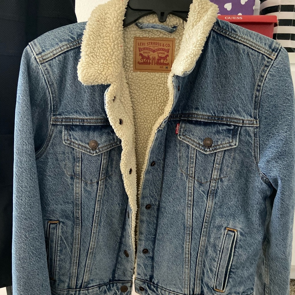 Levi’s denim jacket with fur